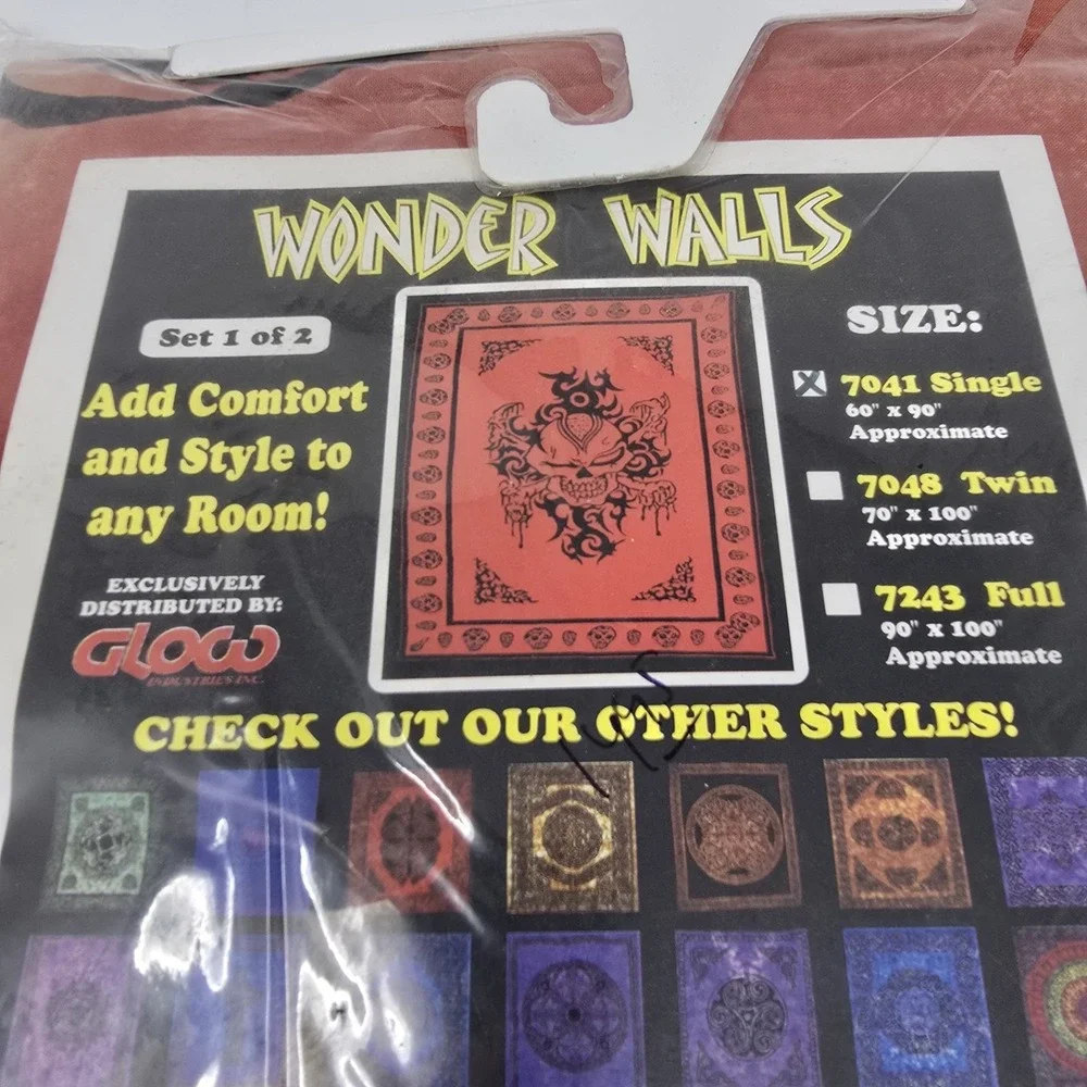 Wonder Walls Tapestry 60x90 Single Size Red Black Tribal Skull 7041 New